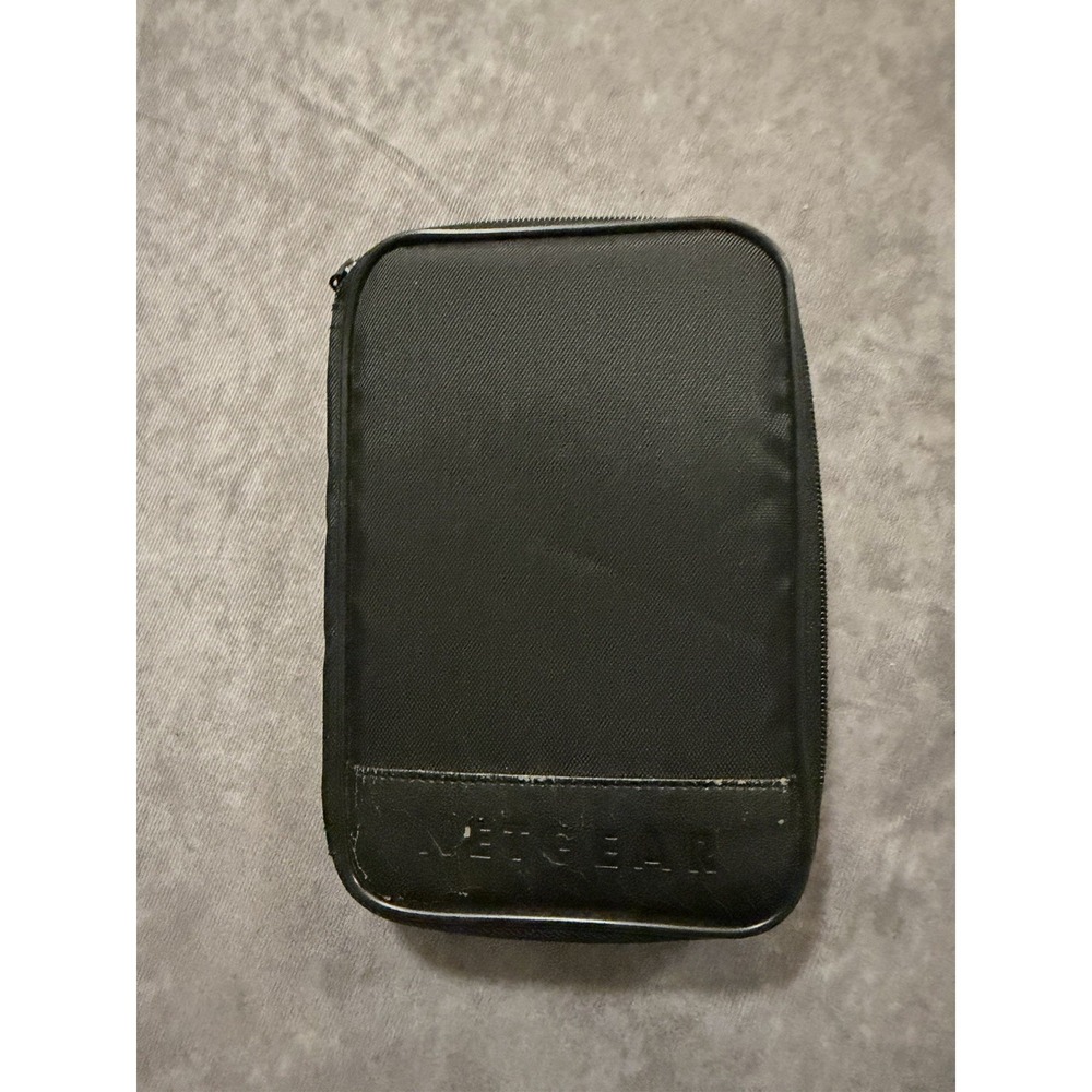 NETGEAR 54 Mbps Travel Router WGR101 w/case - Picture 4 of 4